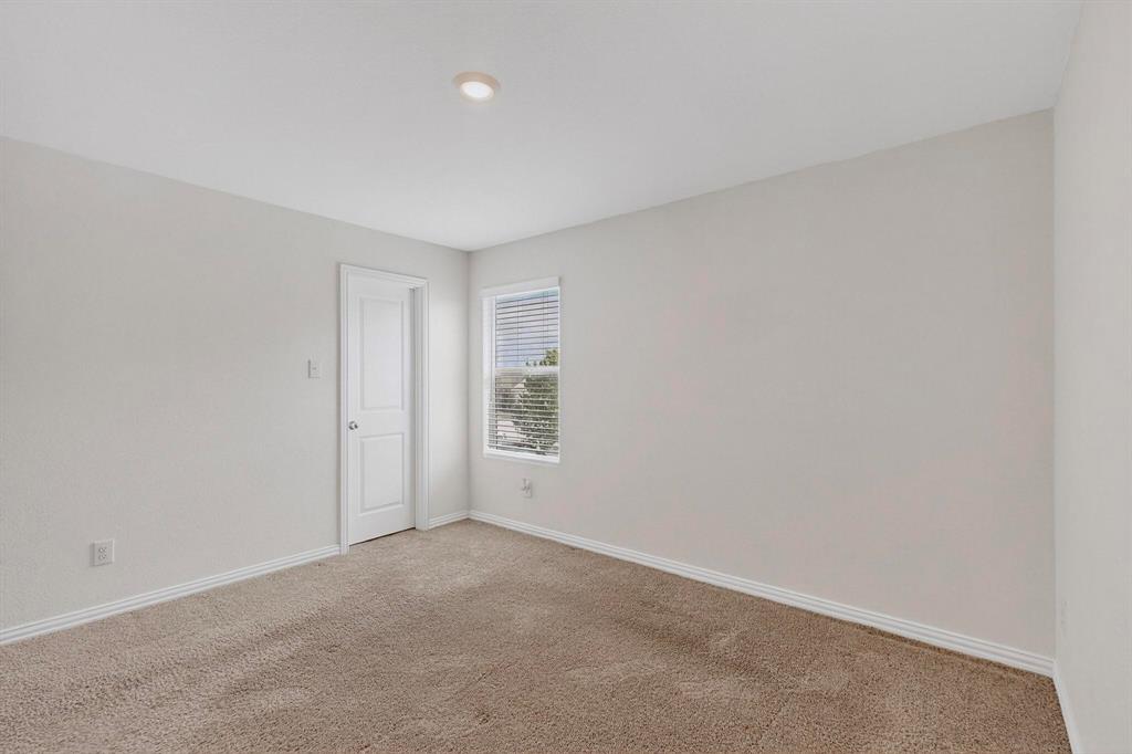 Villas on Prairie Crk Add - Residential Lease