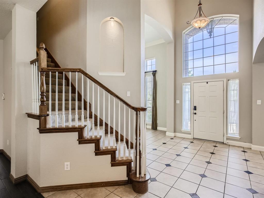 2085 Club Lake Circle