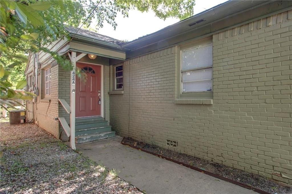 424 E Worth Street #422-24
