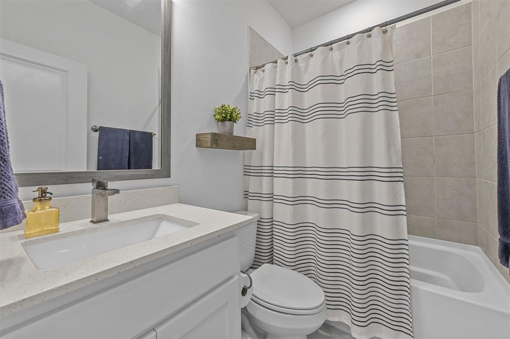 Flower Mound, Texas 75028, United States, 2 Bedrooms Bedrooms, ,3 BathroomsBathrooms,Residential,Pending,34024