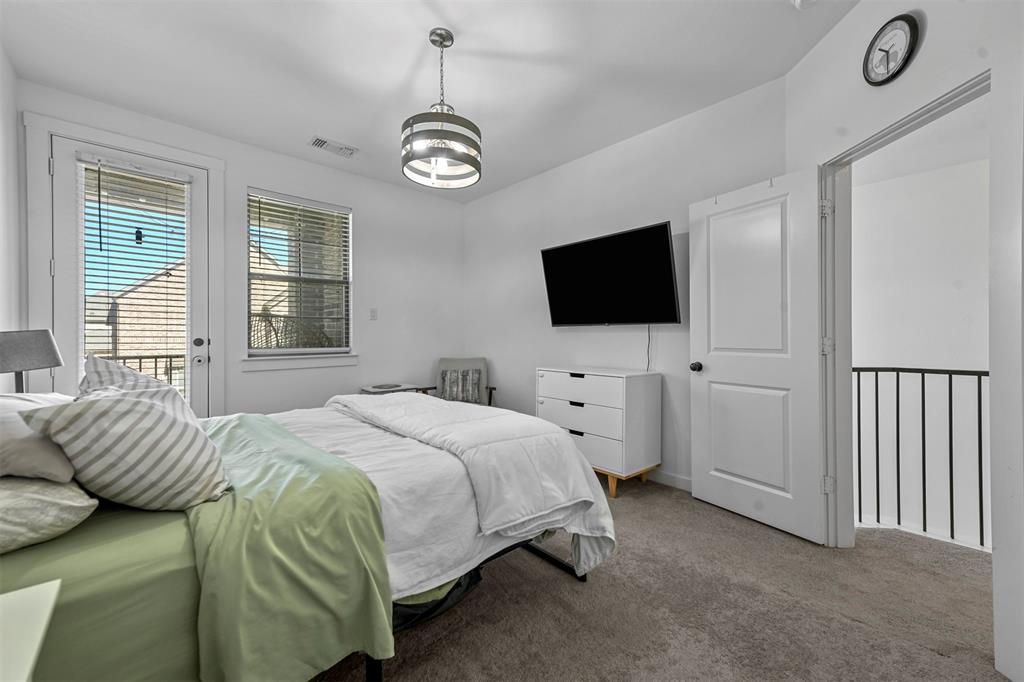 Flower Mound, Texas 75028, United States, 2 Bedrooms Bedrooms, ,3 BathroomsBathrooms,Residential,Pending,34024