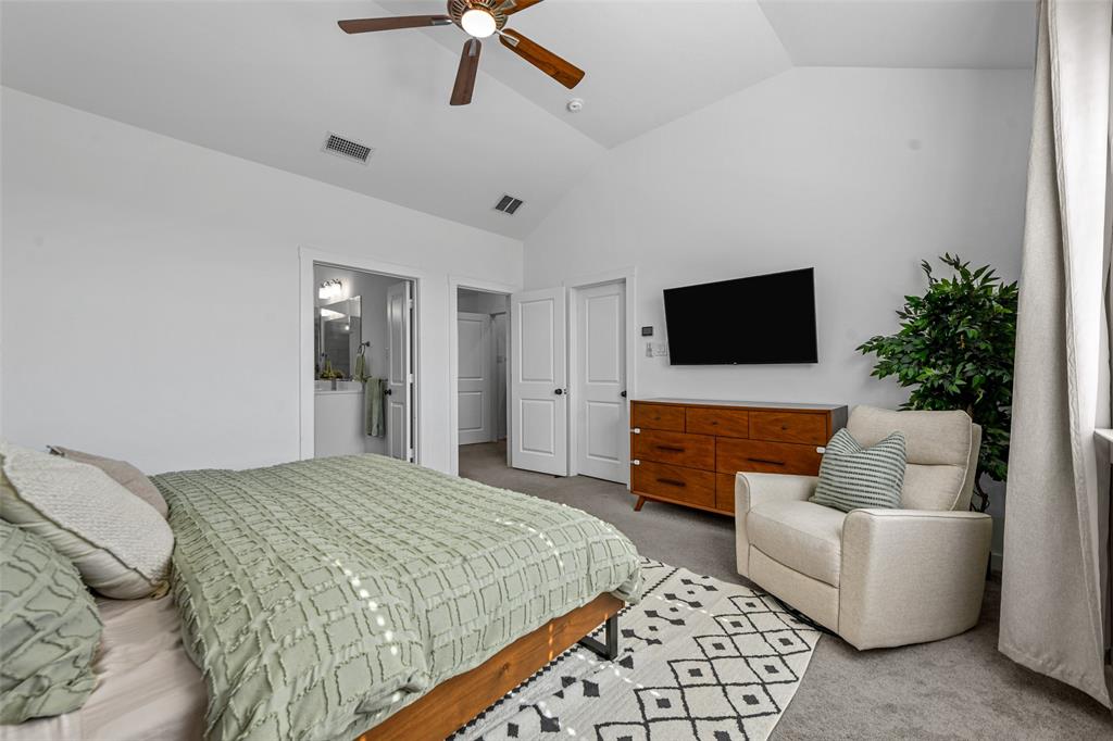 Flower Mound, Texas 75028, United States, 2 Bedrooms Bedrooms, ,3 BathroomsBathrooms,Residential,Pending,34024