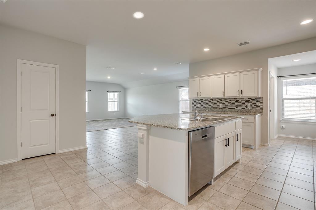 625 Basteen Lane