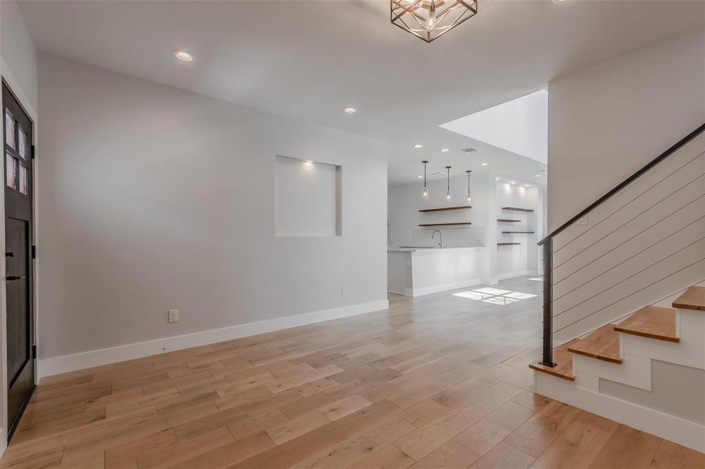 702 Graham Avenue