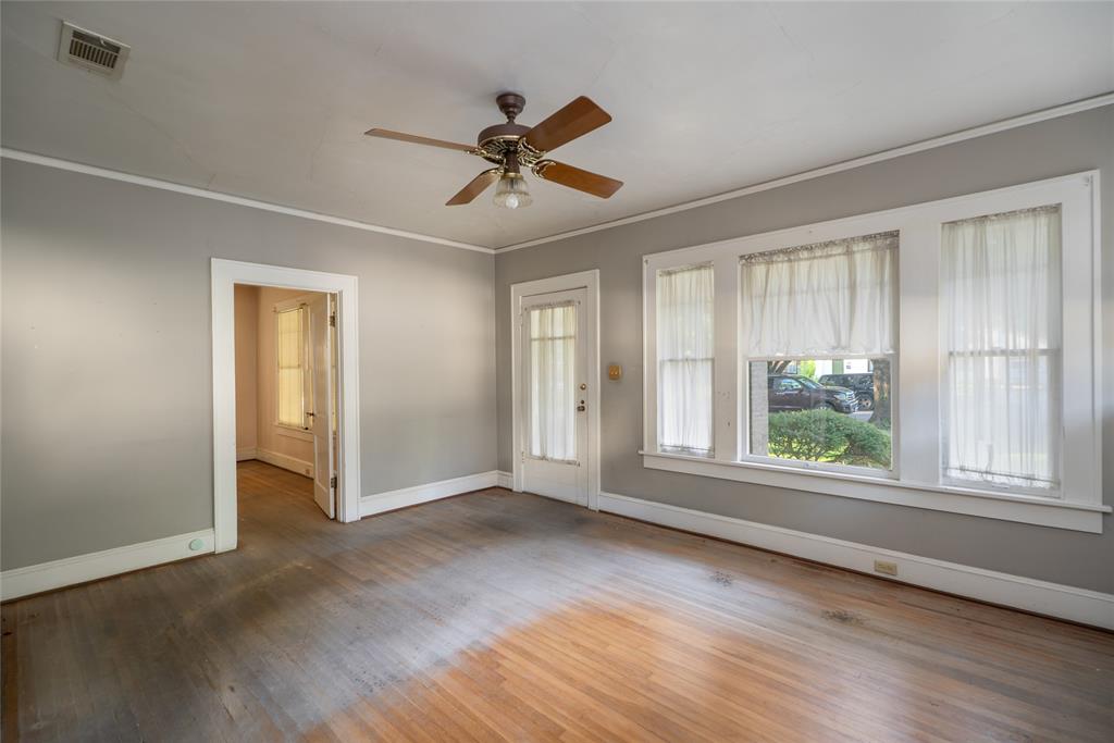 1916 Patton Court
