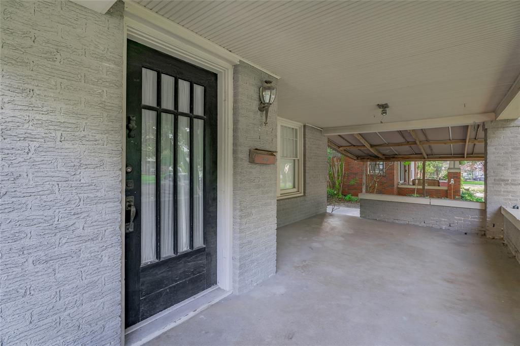 1916 Patton Court
