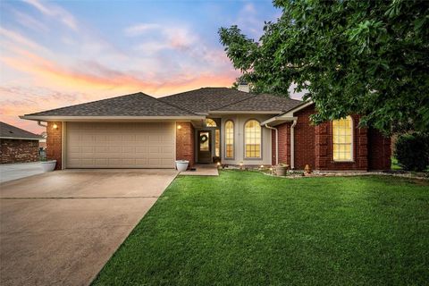 112 Topaz Circle Hewitt TX 76643