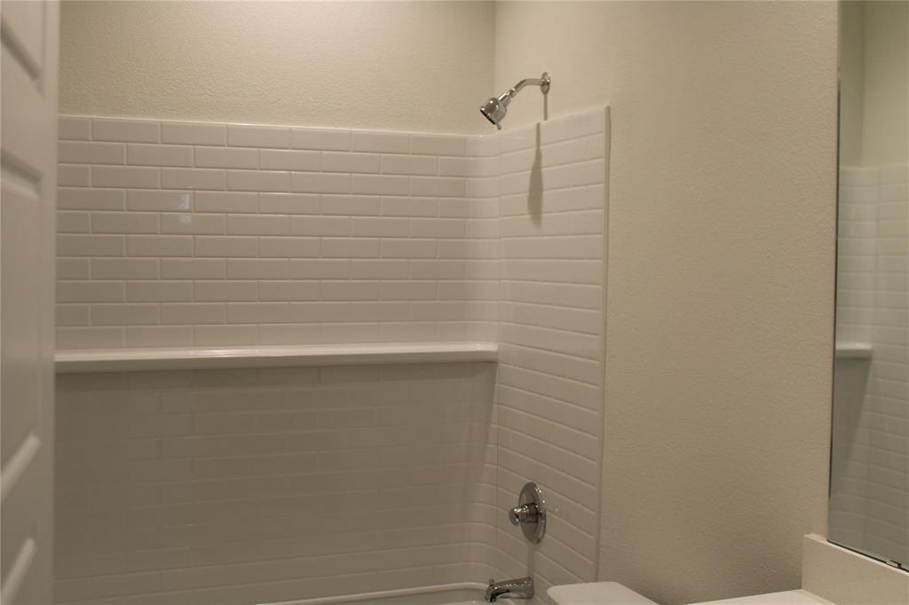 Bryant Farms Ph 2 - Residential Lease