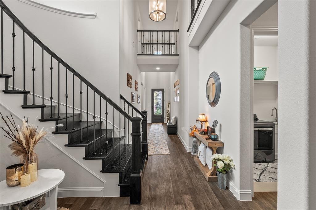 1040 Lone Grove Lane