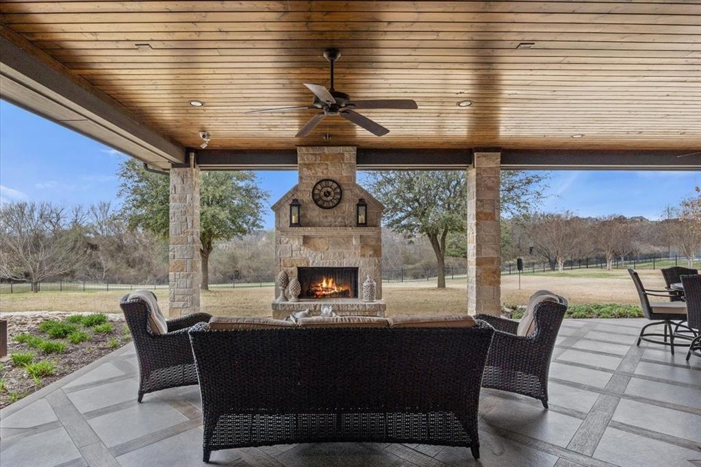 Bella Flora - Residential