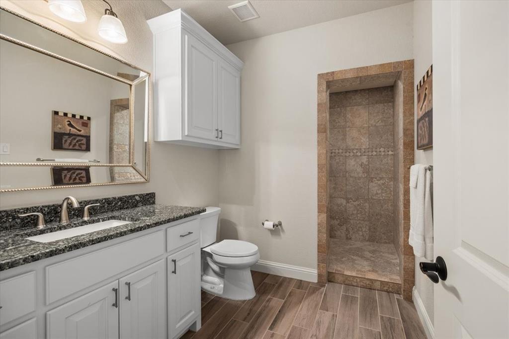 Bella Flora - Residential