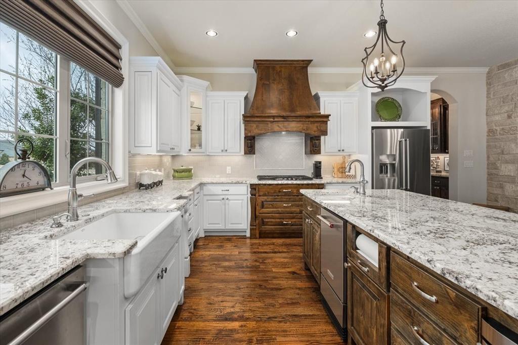 Bella Flora - Residential