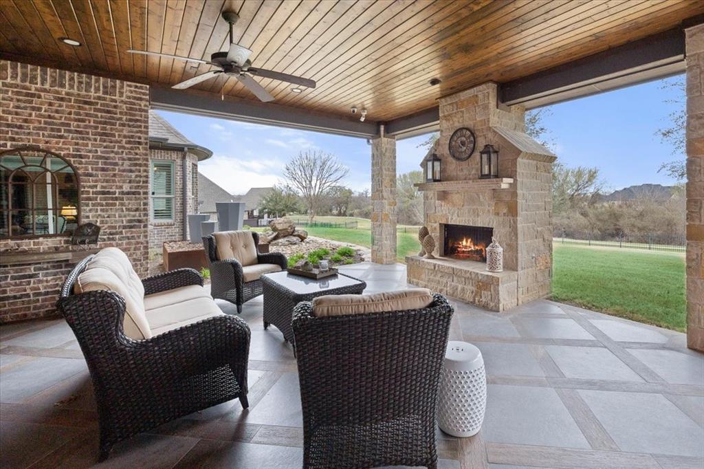 Bella Flora - Residential