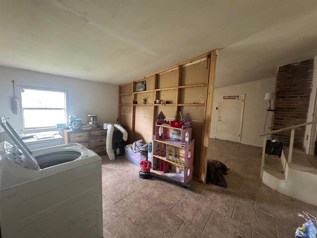 Cedarcrest Shores Estate - Residential