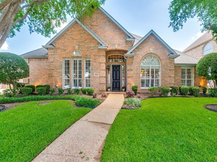Beautiful and spacious one-story home located in Coppell's Riverchase golf course community. Well laid out floor plan with plenty of room to spread out and relax with 2 spacious living areas, formal dining room, eat-in kitchen, and 4 bedrooms. Three-way bedroom split offers privacy for guests or family. Big windows throughout the home let in lots of natural light and classic plantation shutters add a touch of charm. Spacious island kitchen in the center of the home has updated appliances, granite counters and walk-in pantry. Both front and backyards are beautifully landscaped giving great curb appeal and peaceful outdoor space to enjoy year-round. Convenient location to airport, highways, shopping and restaurants.