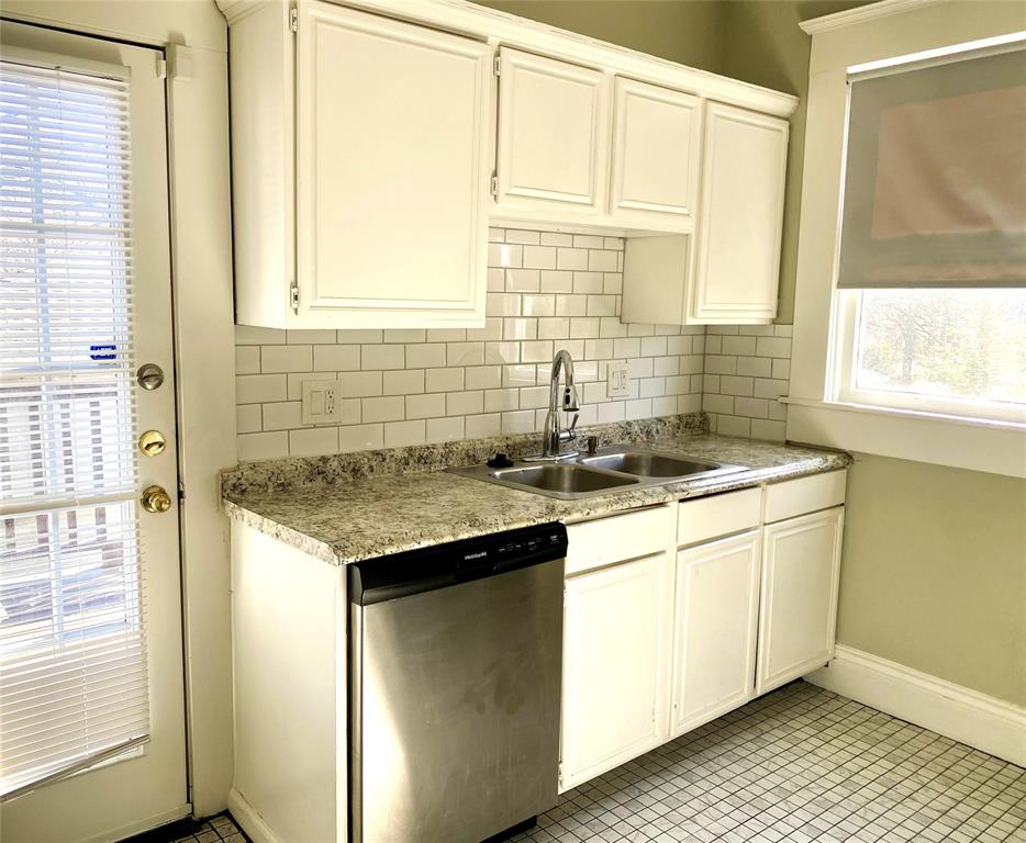 4936 Worth Street A-E