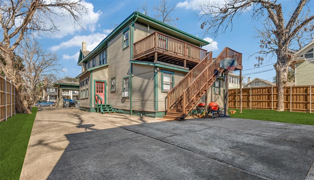 Munger Place - Residential Income