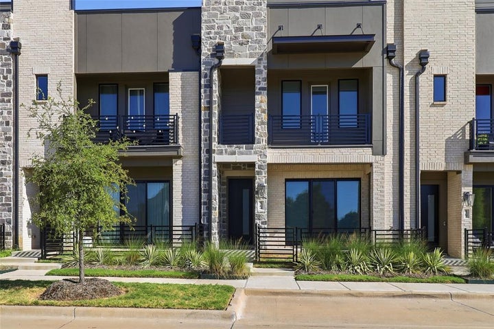 Photo 1 of 35 — 1264 Daybreak Drive, Allen, TX 75013