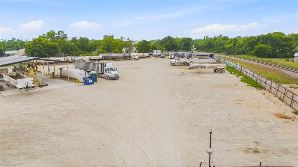 Frey Add 01 - Commercial Sale