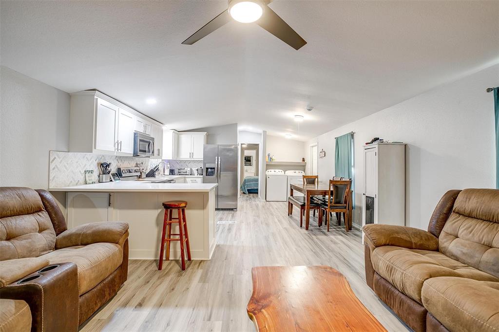 1833 Lariat Lane