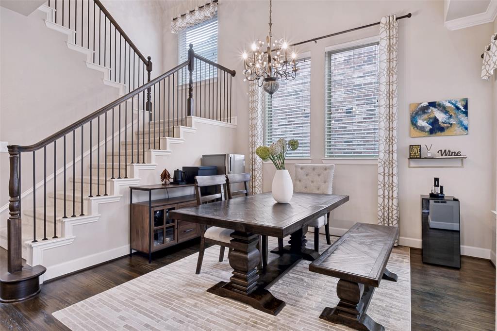 2805 Cole Castle Drive