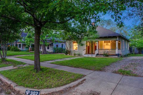 302 N Willomet Avenue Dallas TX 75208