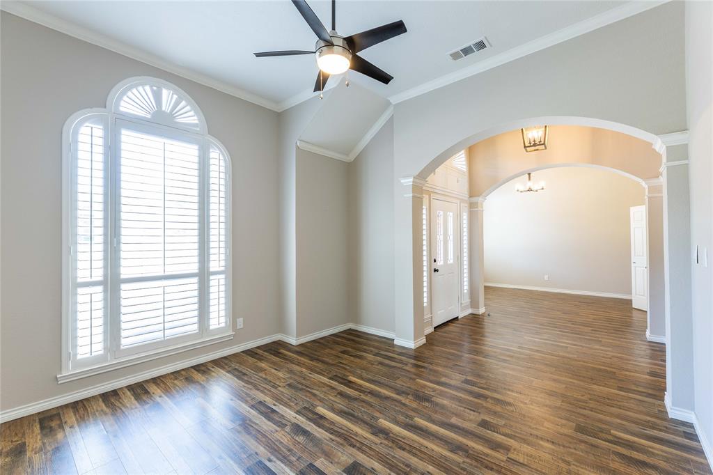 3015 Oak Drive