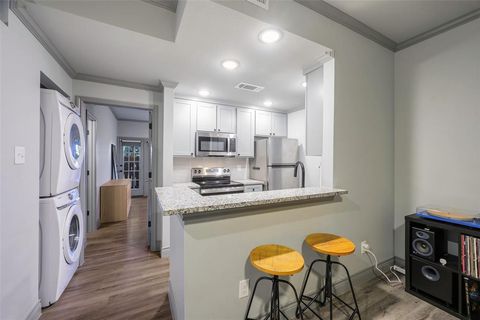 5325 Bent Tree Forest Drive 1118 Dallas TX 75248