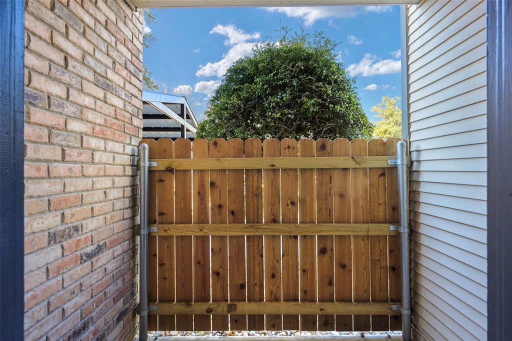 Parkway Quarter Condos - Residential