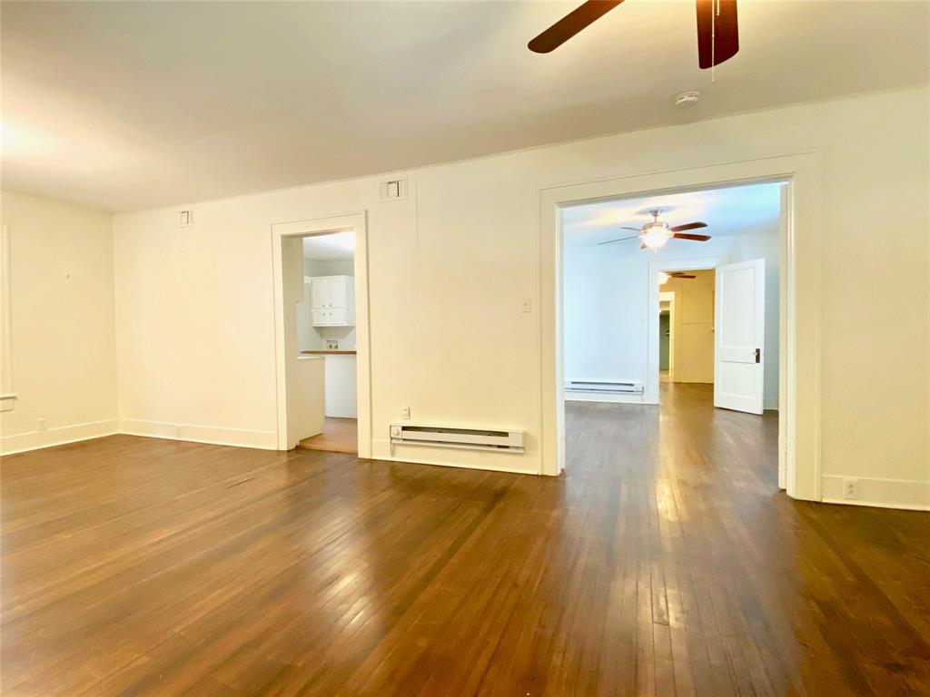 Bowser & Lemons Oak Lawn & # - Residential