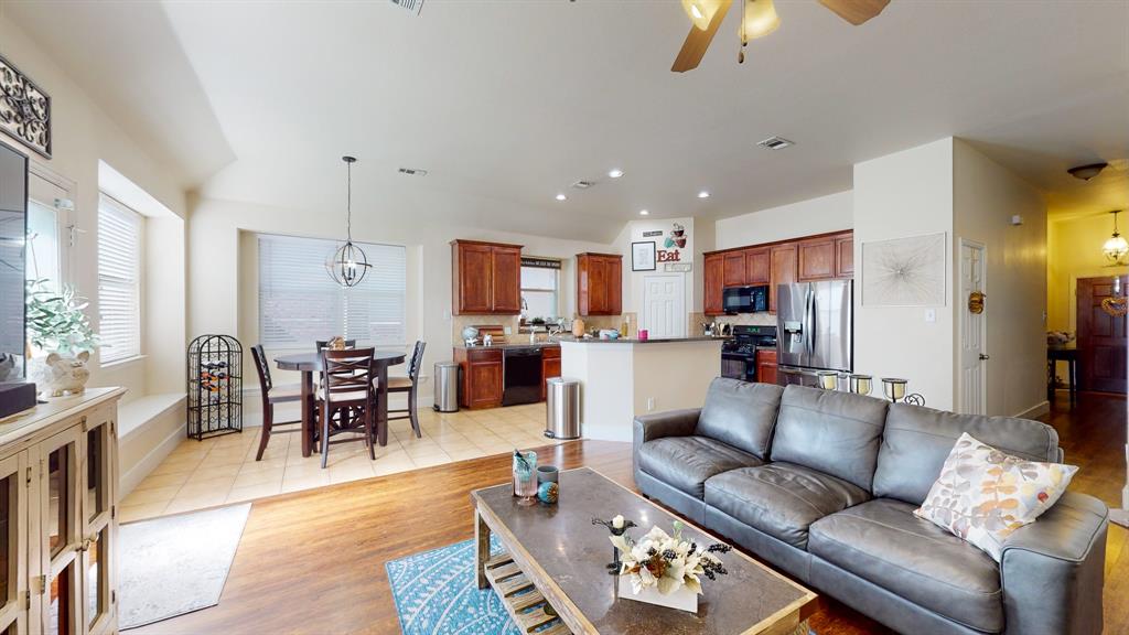 2113 Lanshire Drive