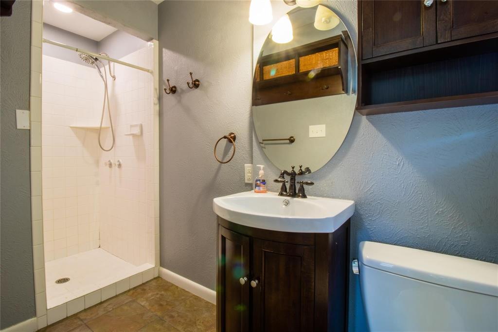 SOUTH HILLS ADDITION - Residential Lease