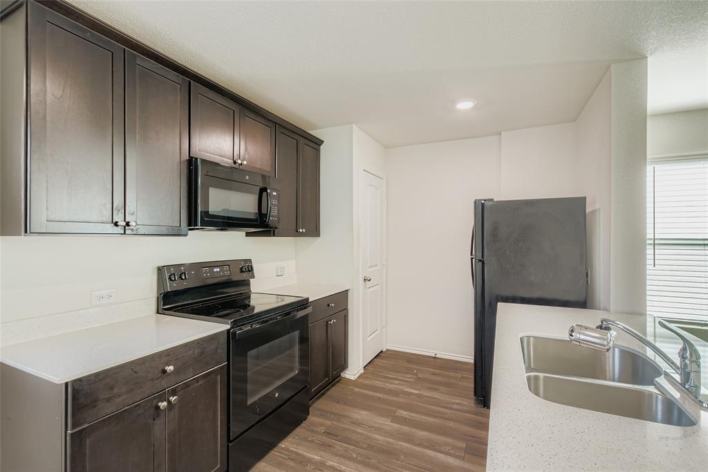 Villas Prairie Crk Add Ncb 678 - Residential Lease