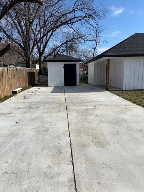 A home in Mineral Wells