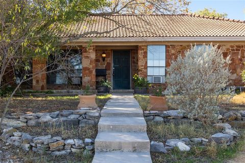 A home in Lampasas