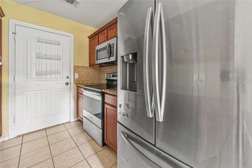 823 Parkplace Ridge