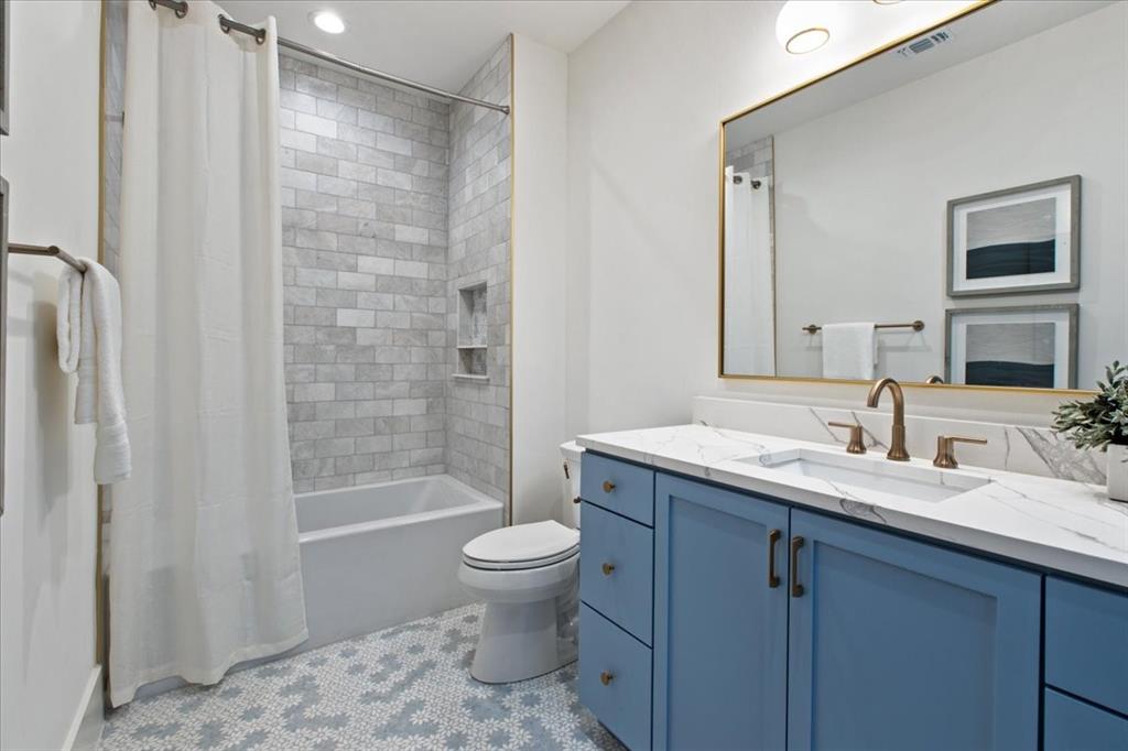 Thomas Jefferson Terrace - Residential