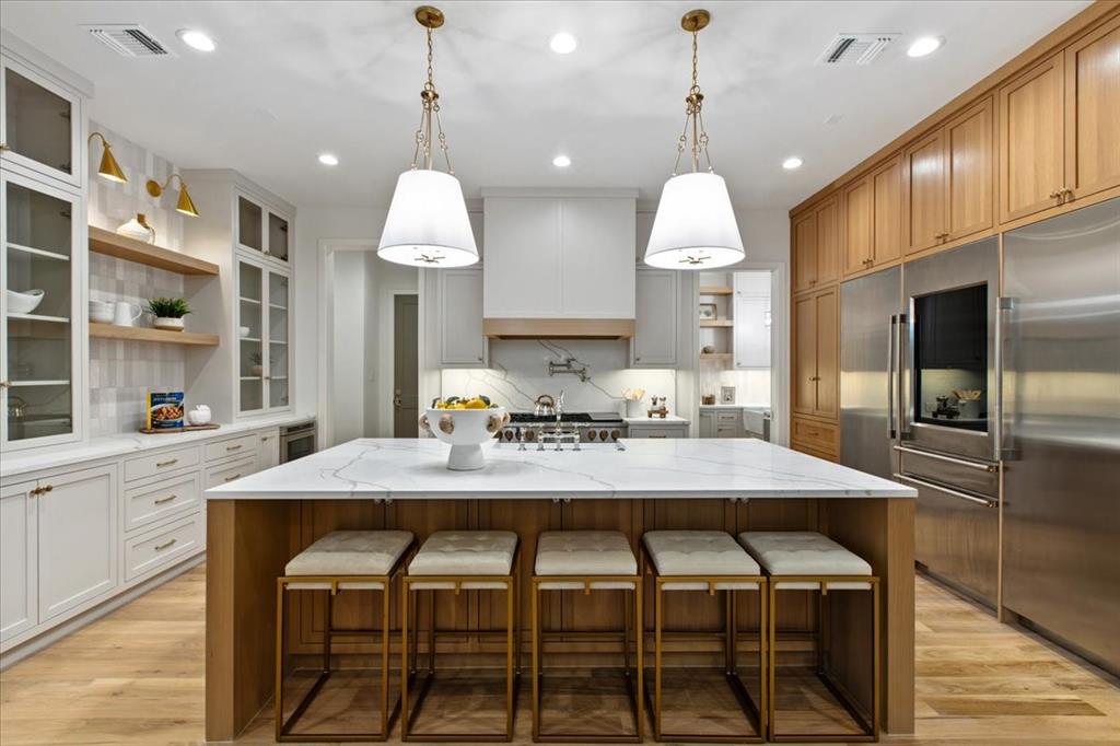 Thomas Jefferson Terrace - Residential