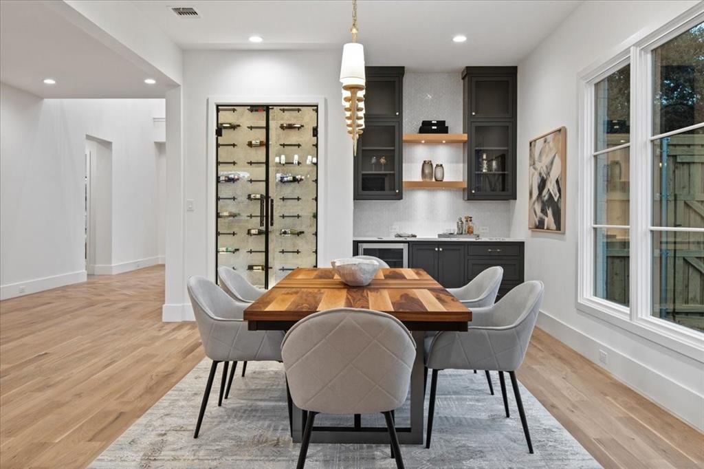 Thomas Jefferson Terrace - Residential