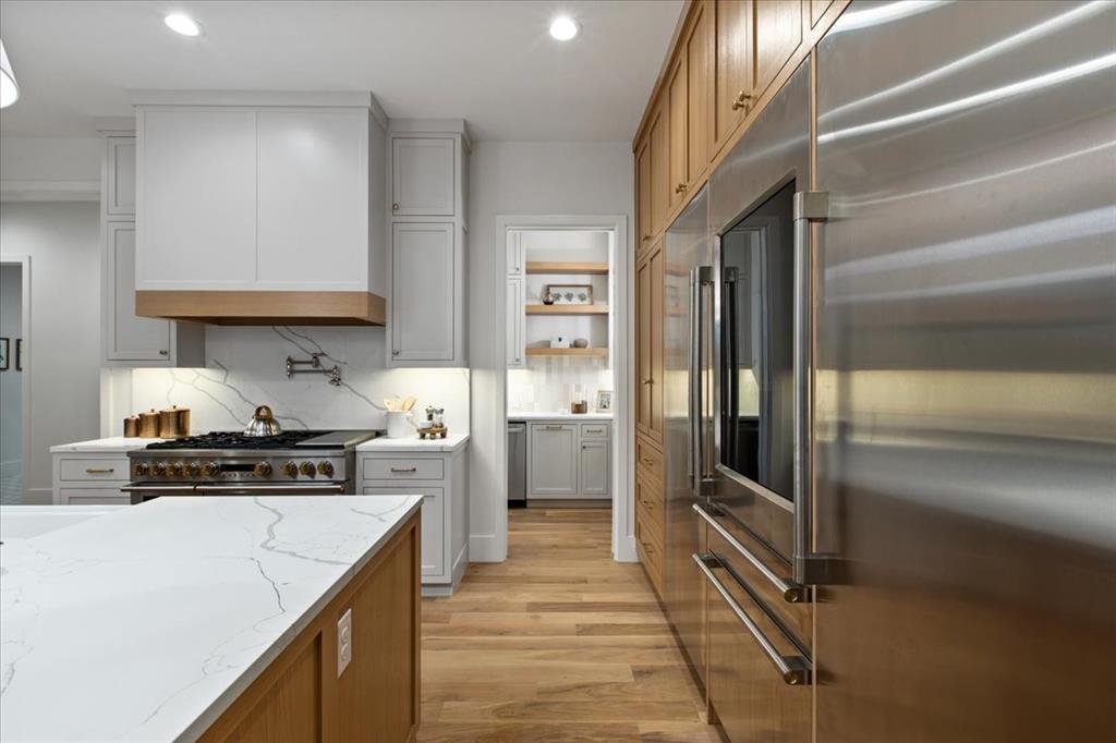 Thomas Jefferson Terrace - Residential