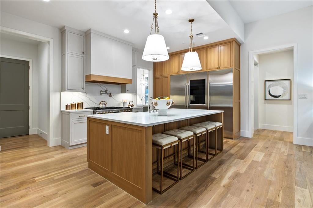 Thomas Jefferson Terrace - Residential