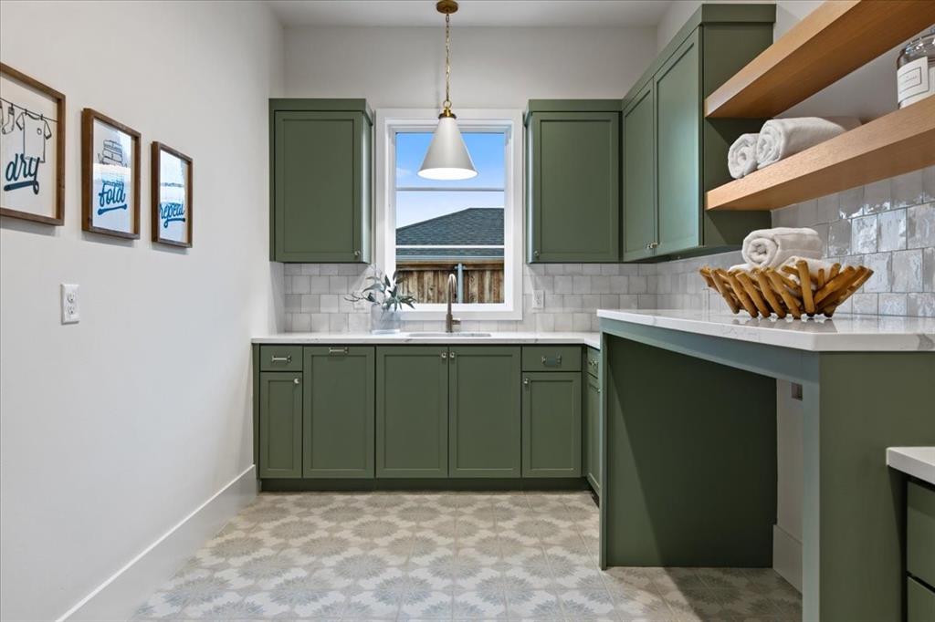 Thomas Jefferson Terrace - Residential