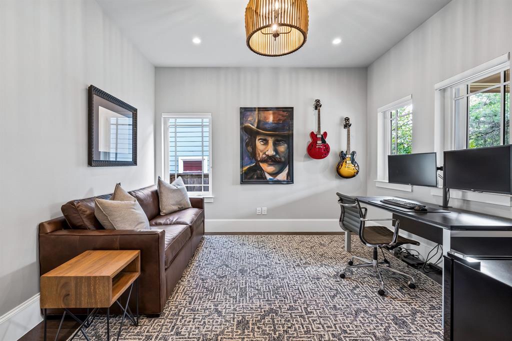 6029 Palo Pinto Avenue