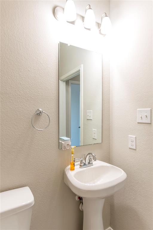 Azalea Village At Sa - Residential