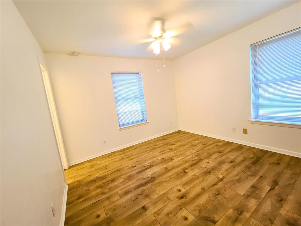 J C Herring 02 - Residential Lease