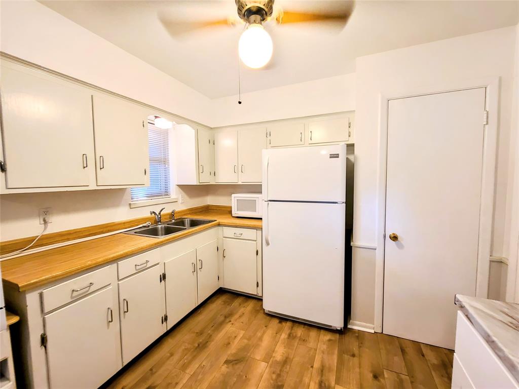 J C Herring 02 - Residential Lease