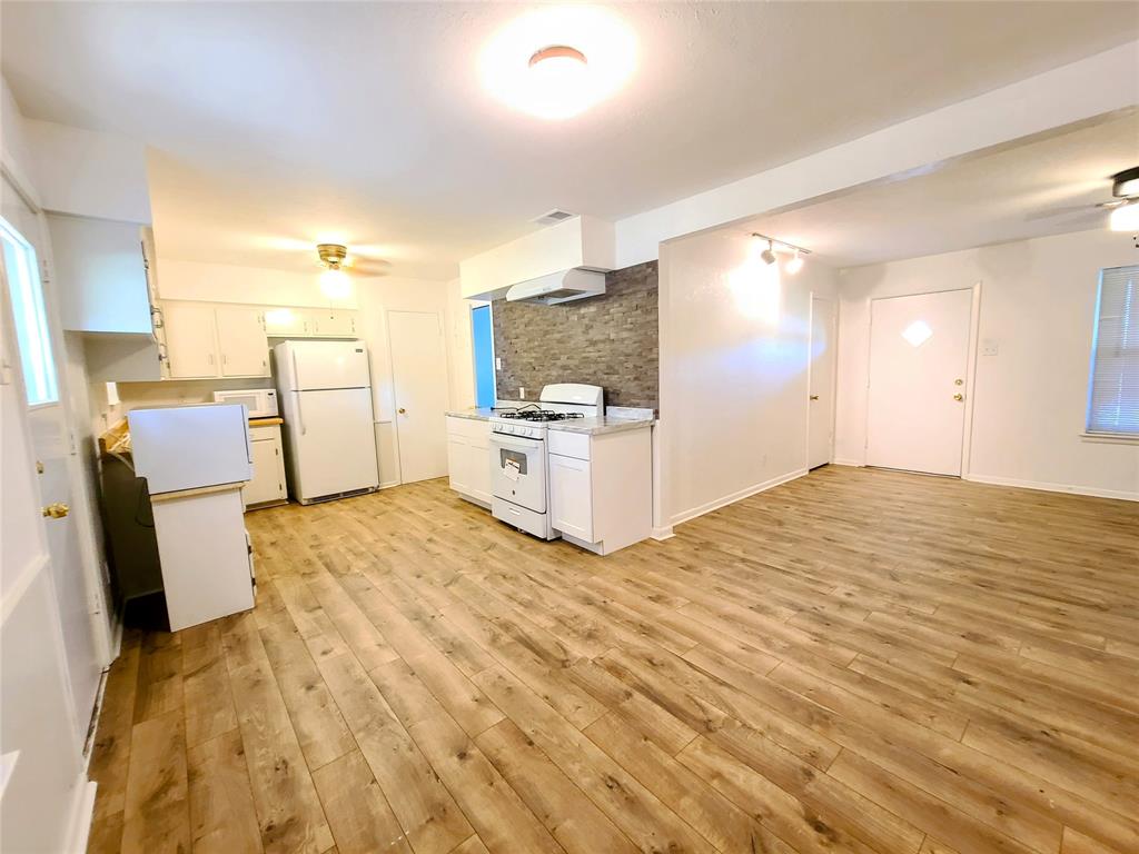 J C Herring 02 - Residential Lease