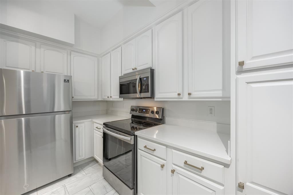 3225 Turtle Creek Boulevard 226