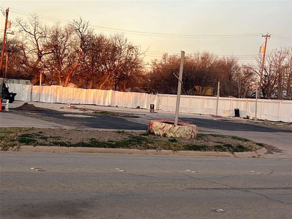 Northington, Glasscock - Commercial Sale