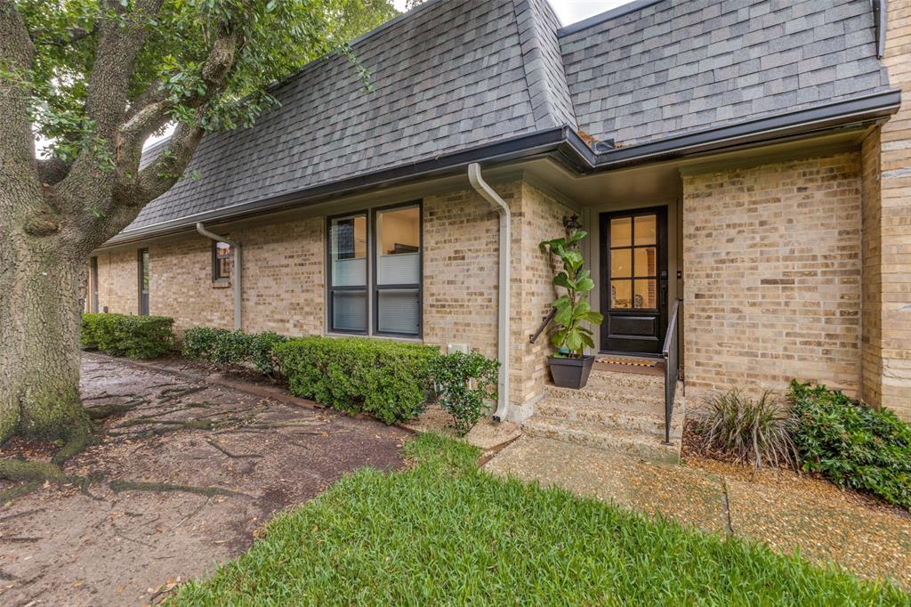 5820 Royal Lane